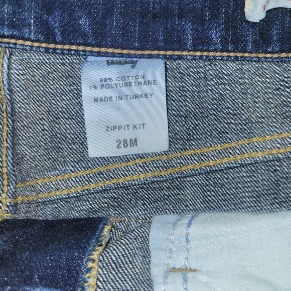 Levi's Denim Skirt Sz.28 - Picture 5 of 5